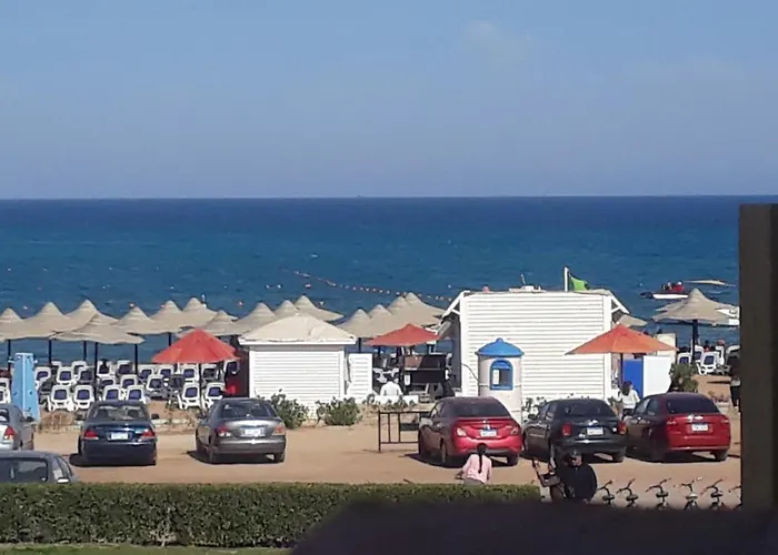 Porto South Beach - Families Only Айн-Сохна