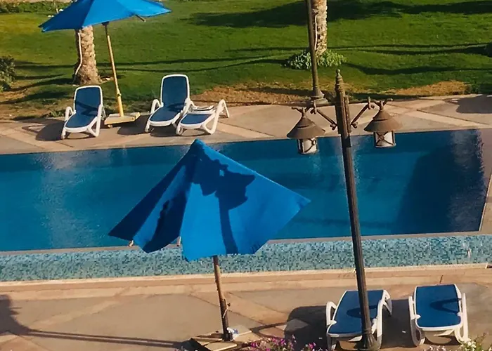 Апарт-отель Porto South Beach - Families Only Айн-Сохна